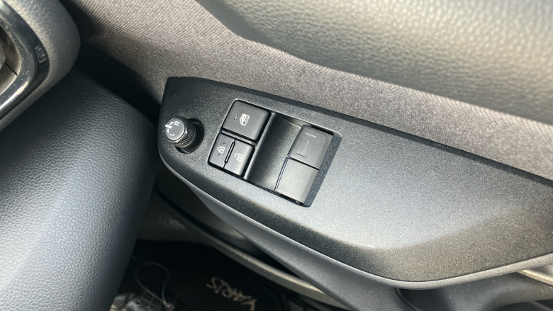 Toyota Yaris 1.5 Hybrid Icon 5dr CVT Hybrid Hatchback